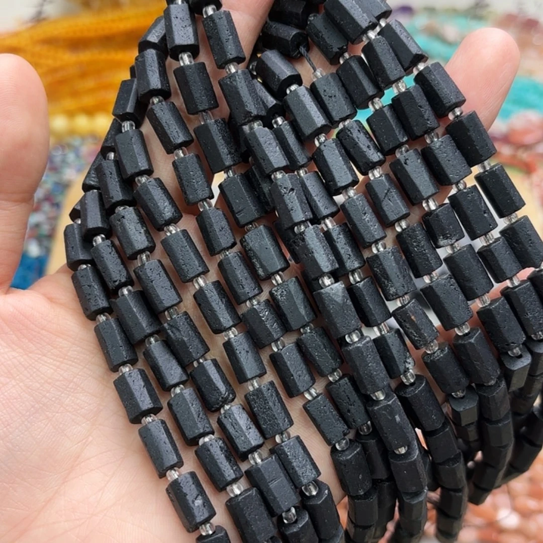 玛瑙/玉髓未镶嵌珠宝半成品7×10黑碧玺柱子一条