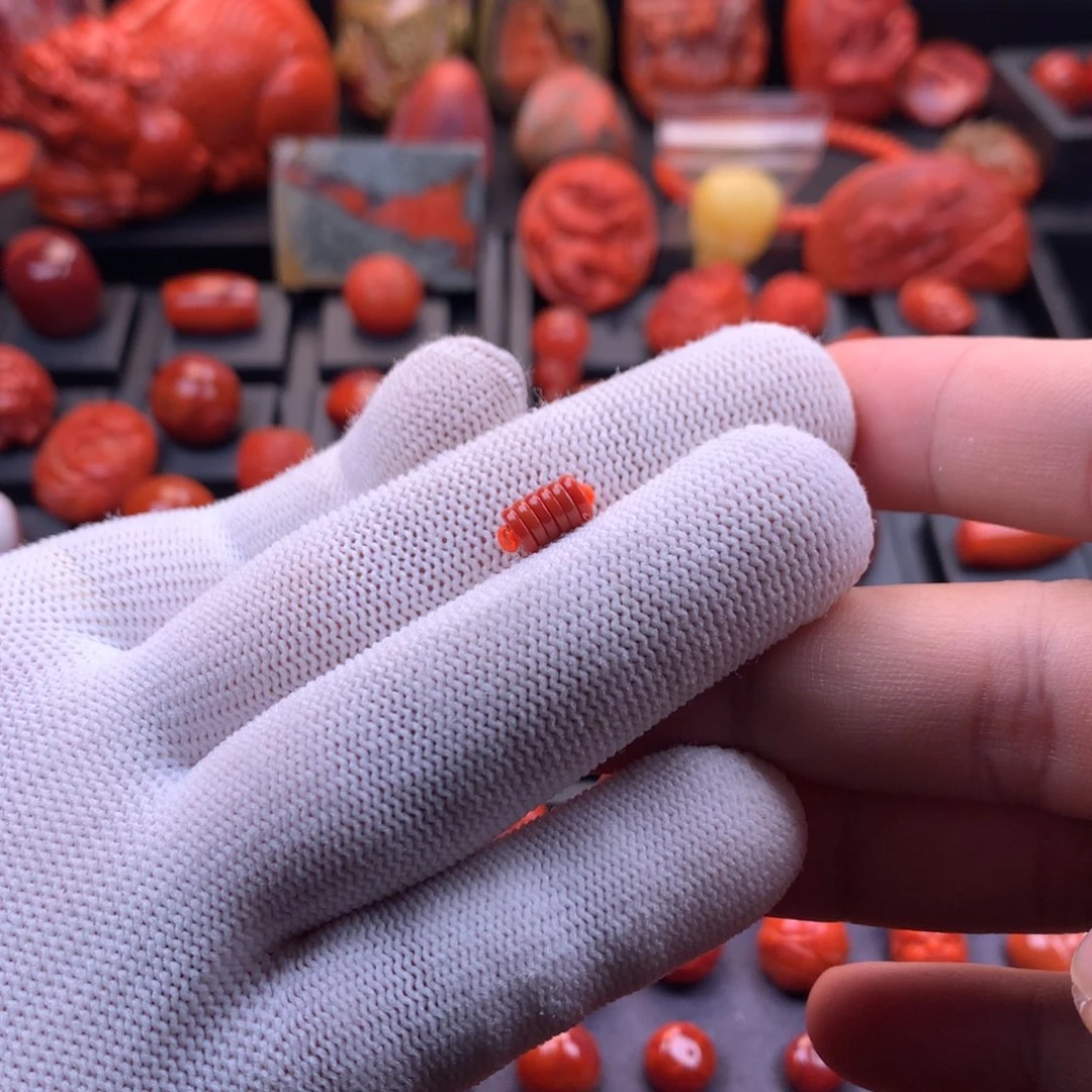 南红玛瑙未镶嵌川料原矿满色满肉精工直切隔片5mm厚1.2mm