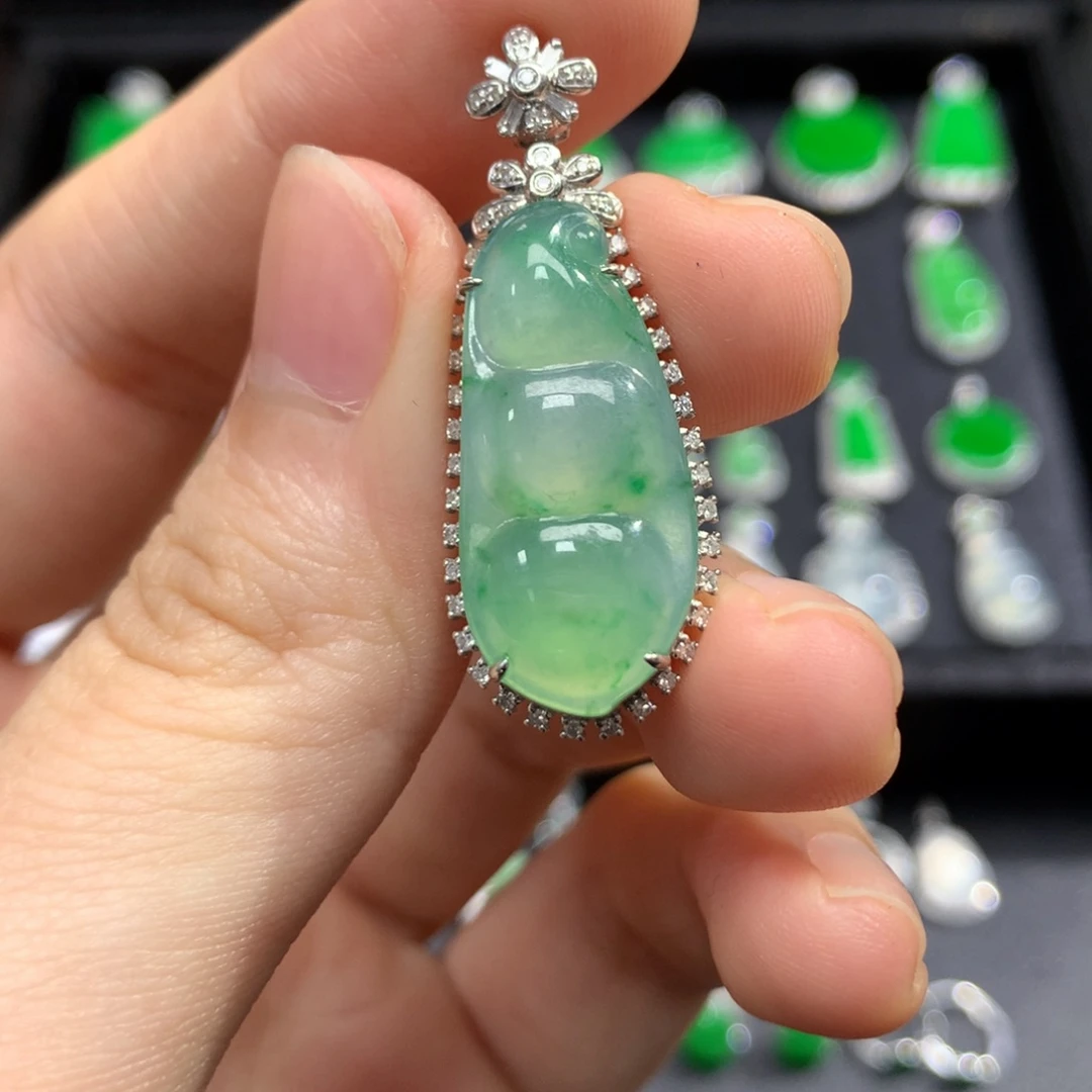 翡翠18K金镶嵌吊坠(不含链)