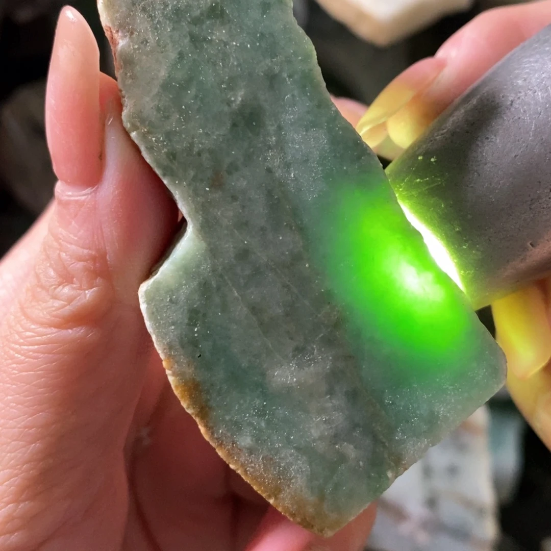 颈饰未镶嵌翡翠天然翡翠