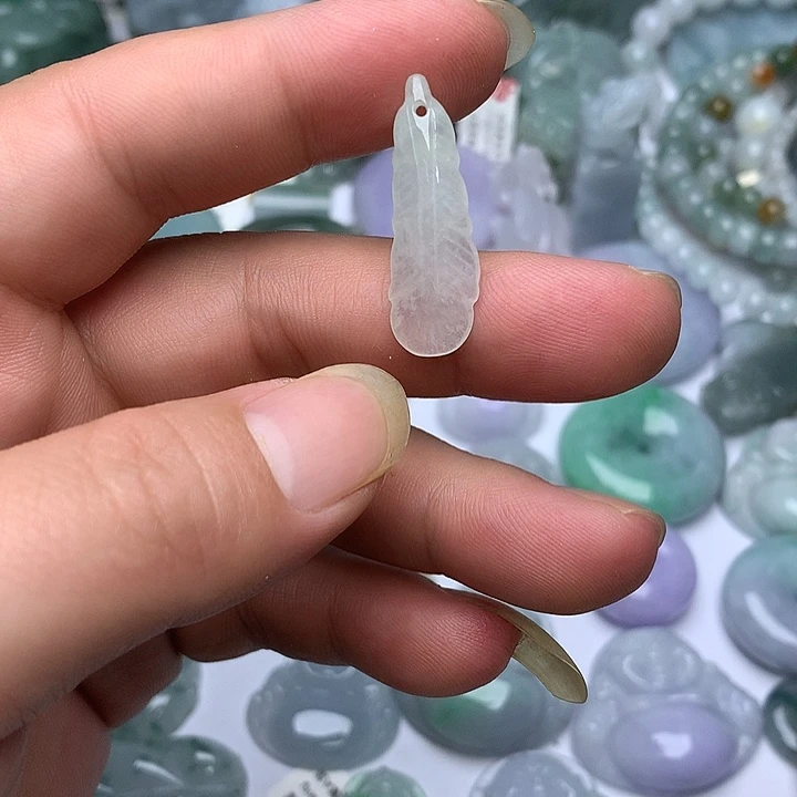 翡翠未镶嵌颈饰天然翡翠
