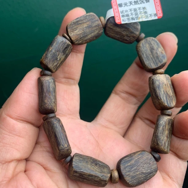 沉香沉水白奇品质乌身原叶绿奇楠沉香金丝蜜糖结随型单圈手串