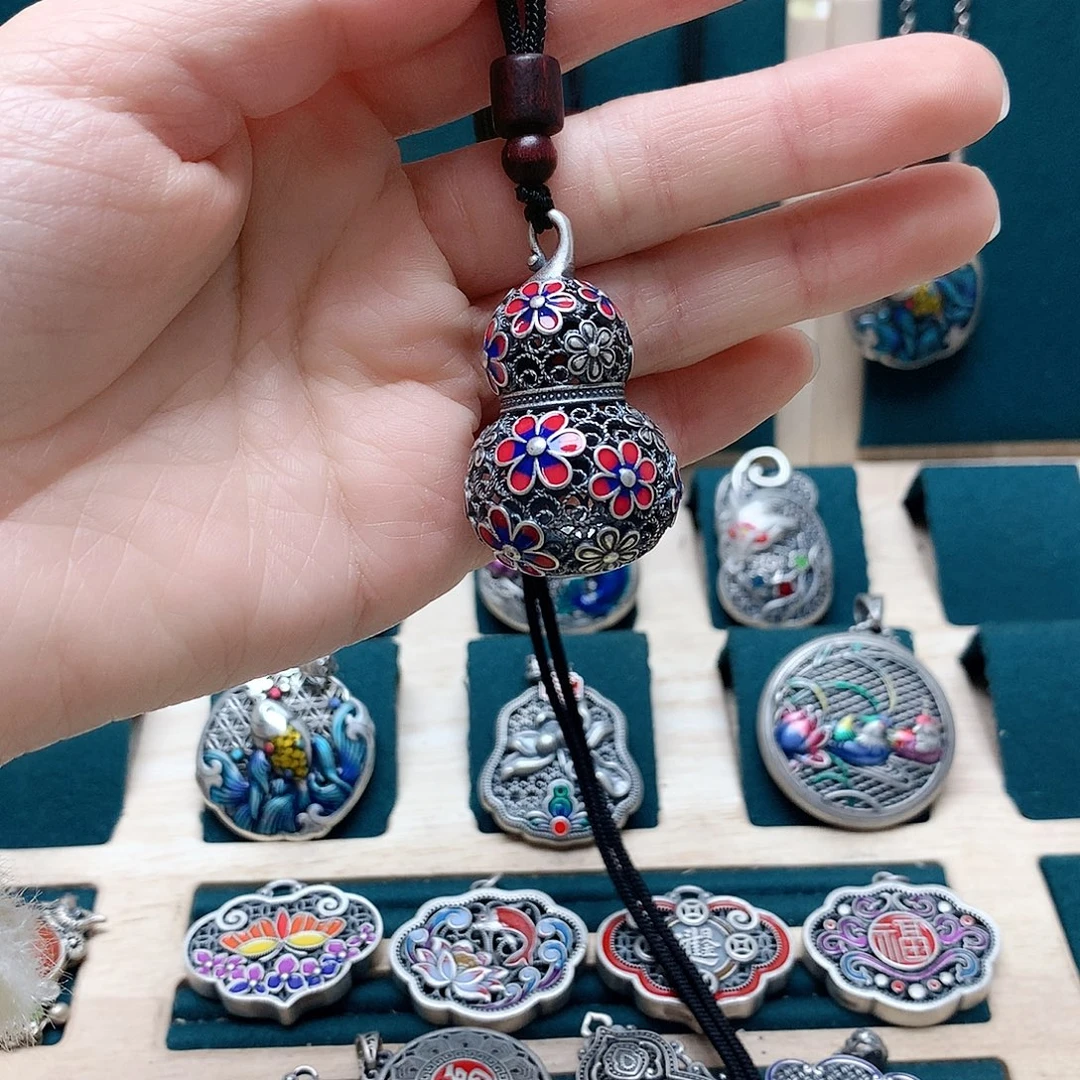 足银玻璃足银吊坠