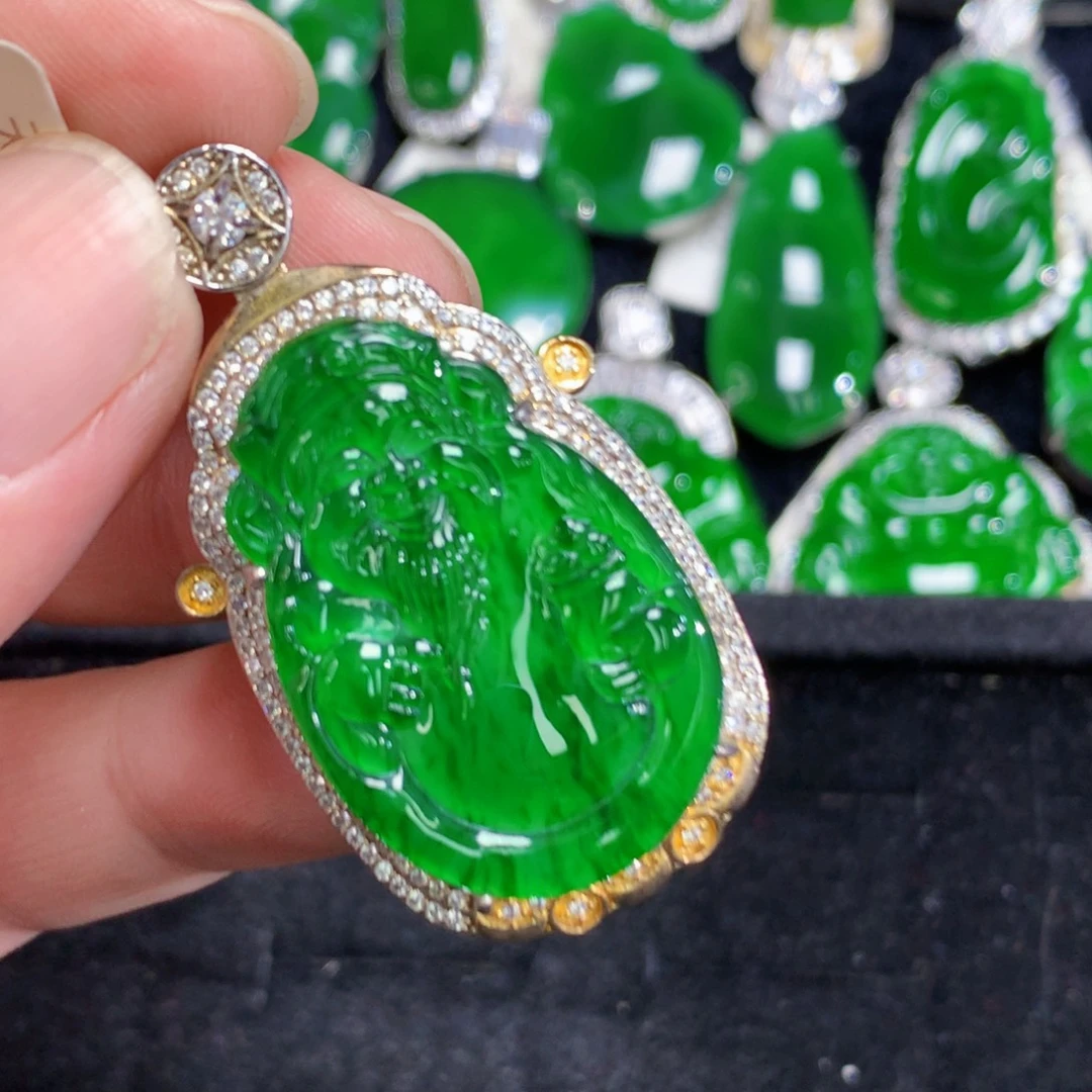 翡翠未镶嵌颈饰翡翠