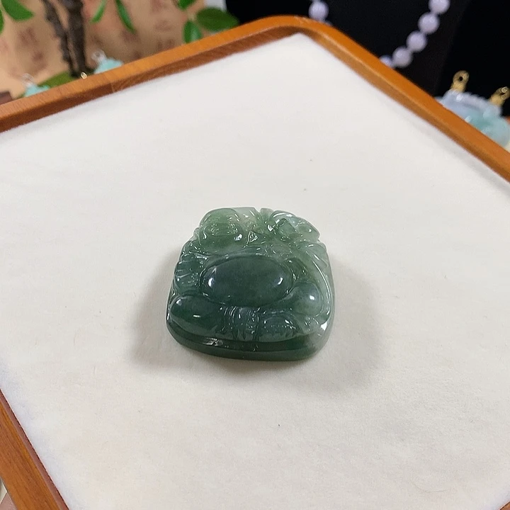 翡翠未镶嵌颈饰翡翠吊坠