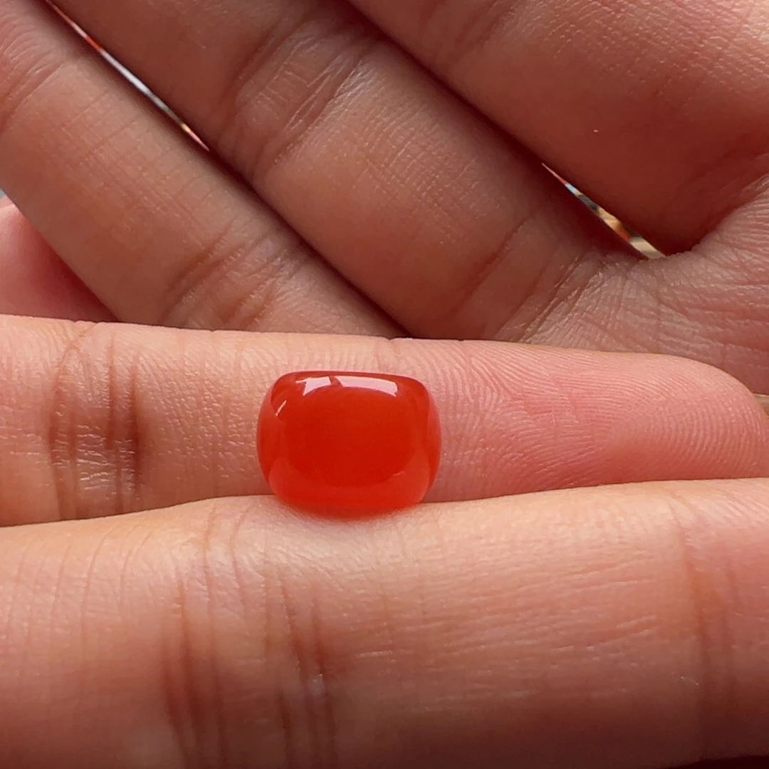 成***苗南红玛瑙墩子10.7x7.4未镶嵌