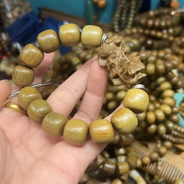 维腊木（绿檀）手串/手链