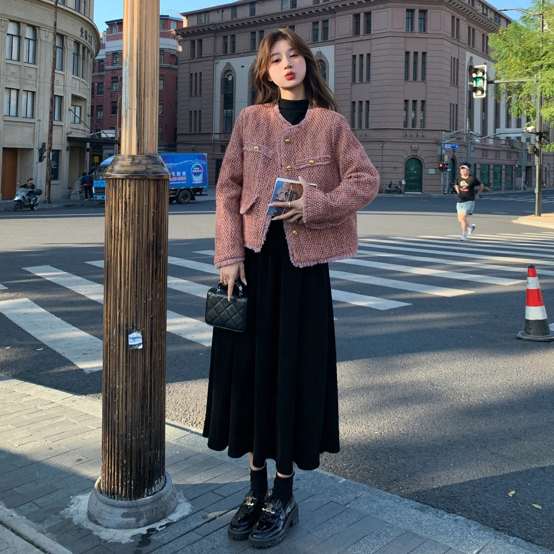 2025早秋穿搭套装女新款法式短款小香风外套显瘦黑色连衣裙两件套