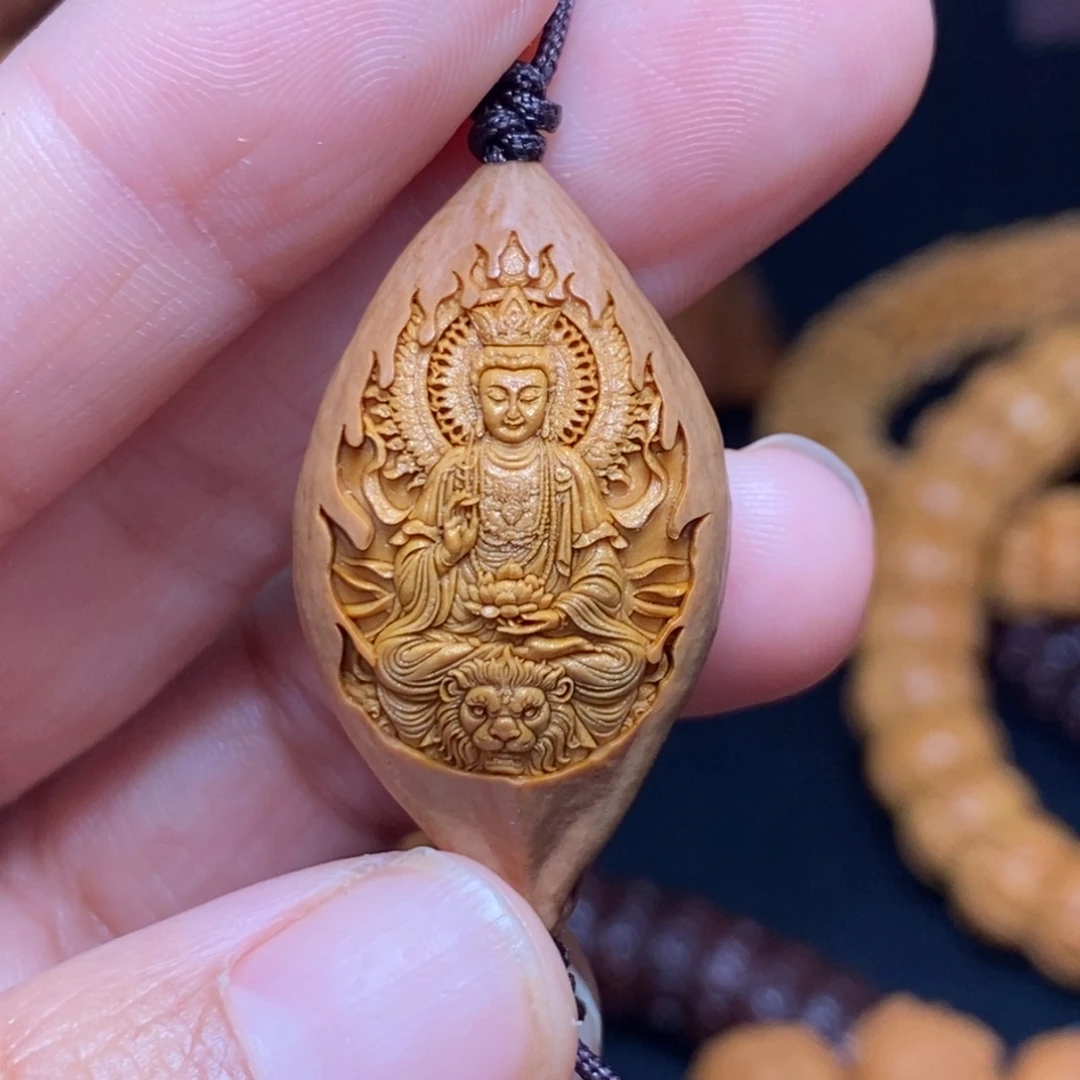 吊坠猴头核桃橄榄核雕刻橄榄核雕