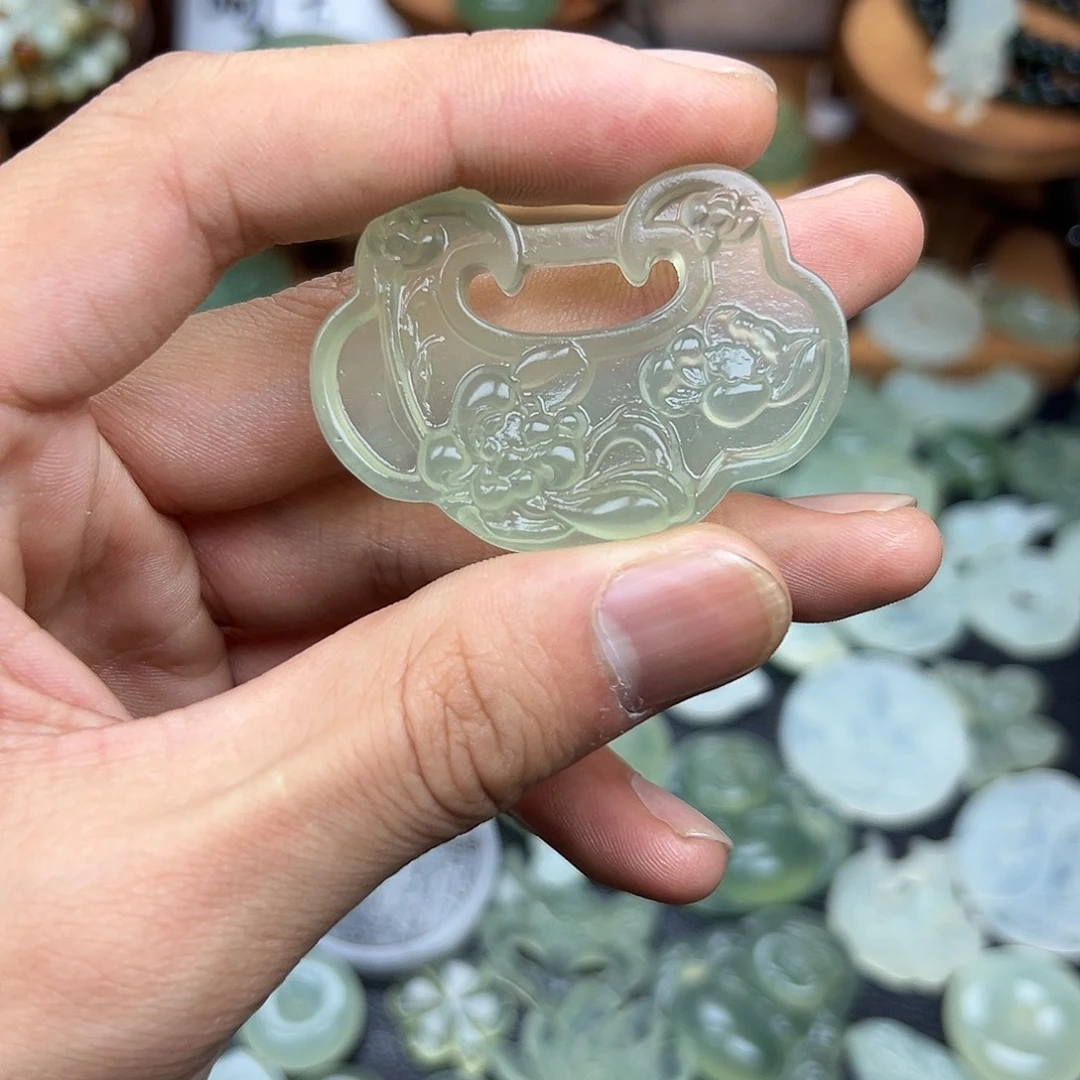 蛇纹石玉合金颈饰