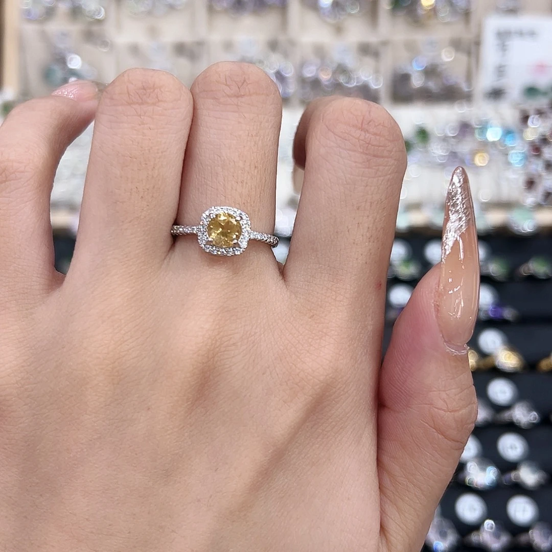 璐***璐黄晶戒指银S925镶嵌