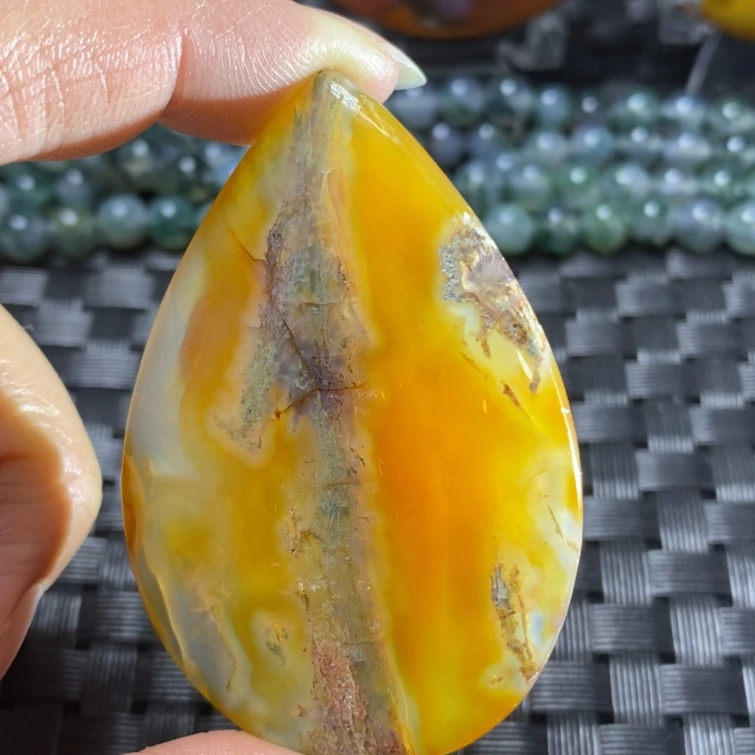 玛瑙/玉髓颈饰未镶嵌