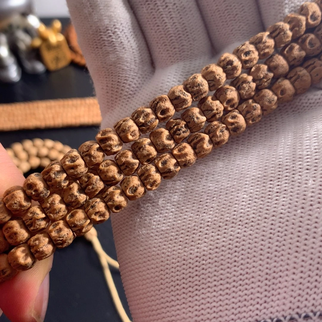 柏香籽/百香籽吊坠热振粉皮满鬼尸陀林