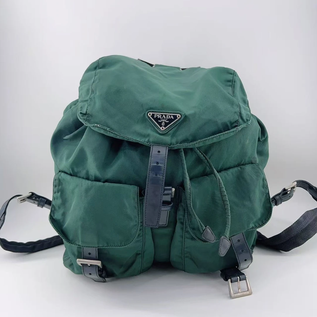 95新 Prada/普拉达 军绿色双肩包 1670 3849