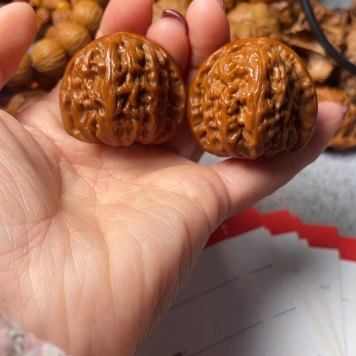 清***醒吊坠文玩核桃白狮子