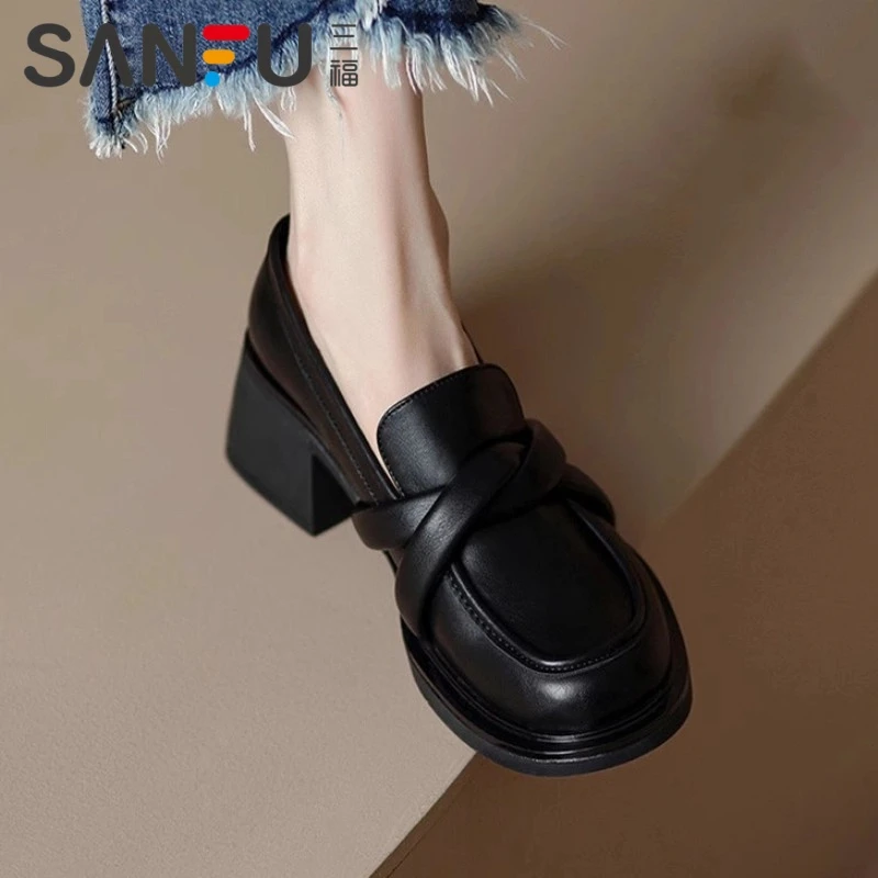三福软皮赫本中高跟不累脚乐福鞋女鞋2025年春秋季新款复古单鞋子