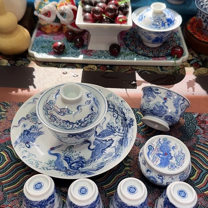 37984969695969995889