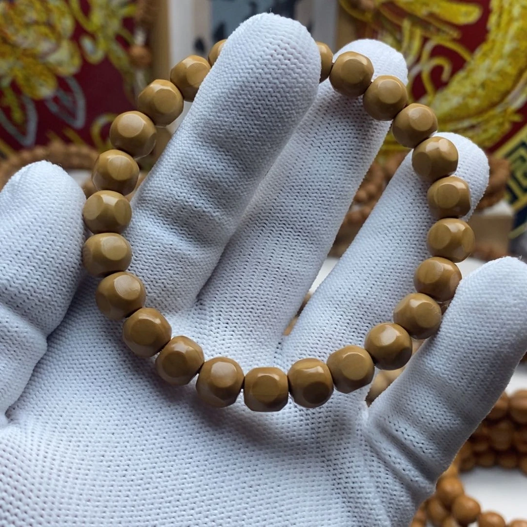 猴头核桃吊坠8+小六方 孔道瑕疵88.88