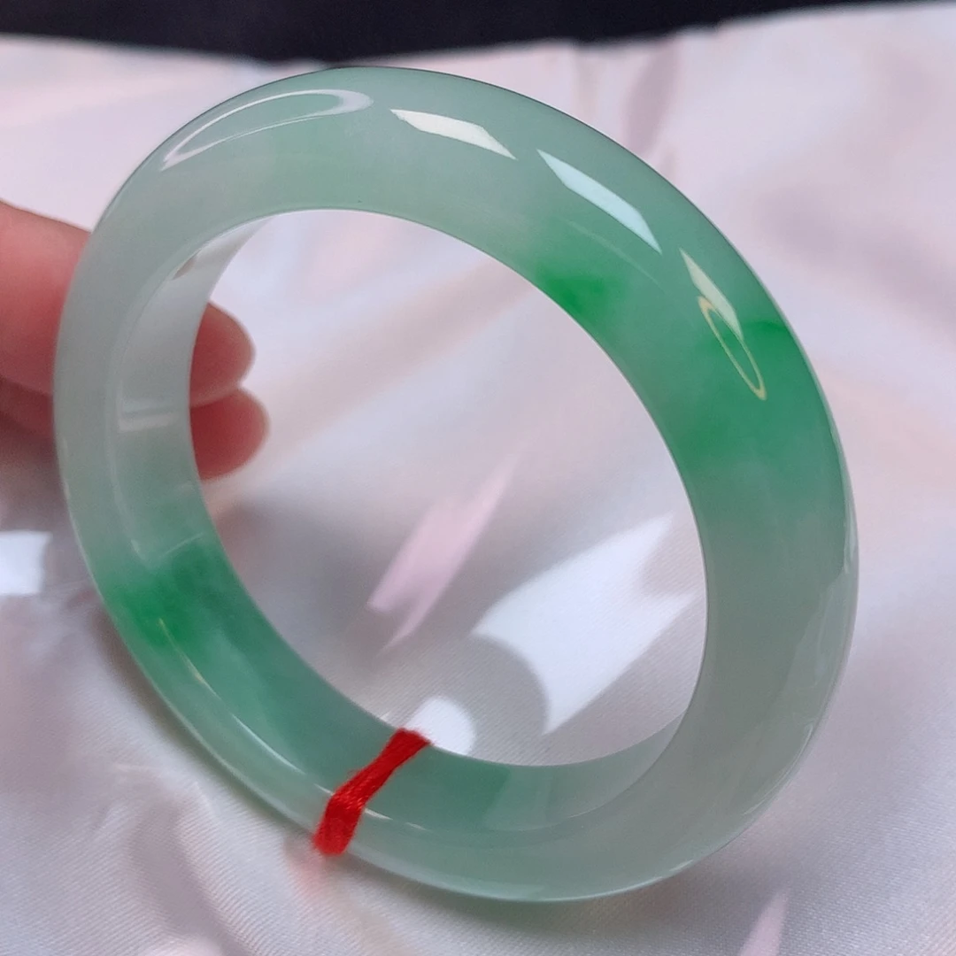 翡翠手镯未镶嵌51 翡翠手镯