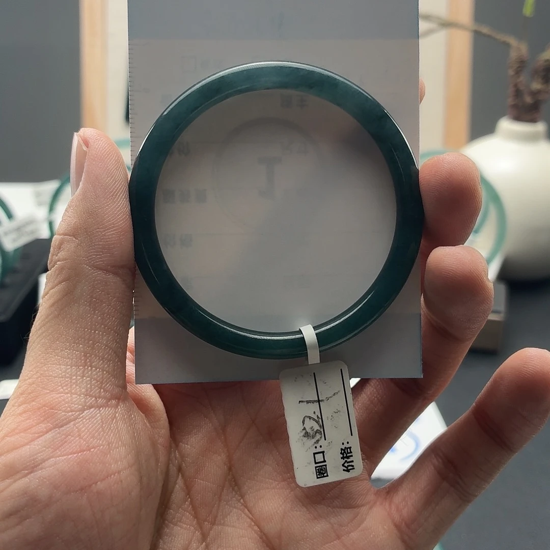 翡翠未镶嵌手镯飘花翡翠手镯