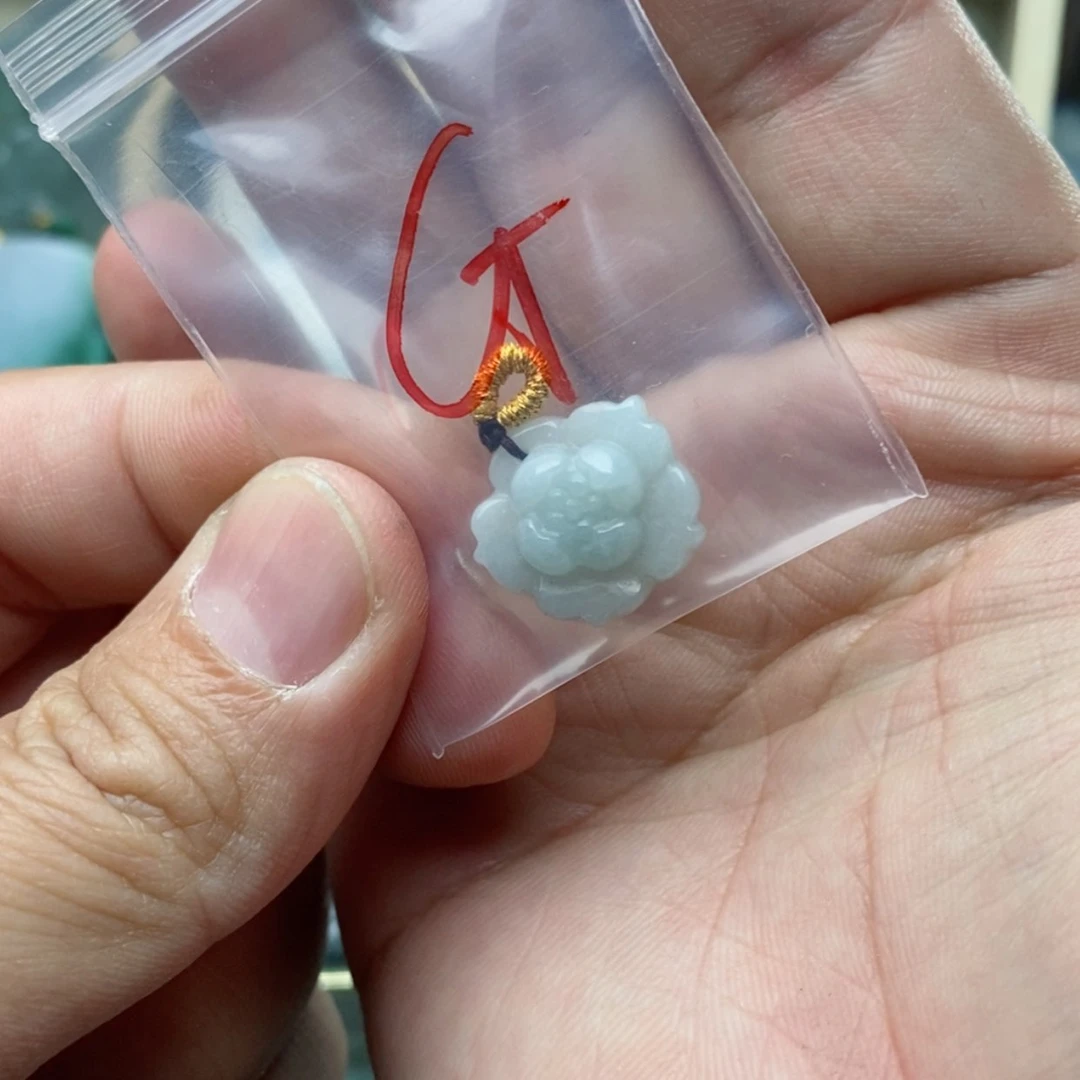 【闪购商品】翡翠颈饰未镶嵌L*翡翠