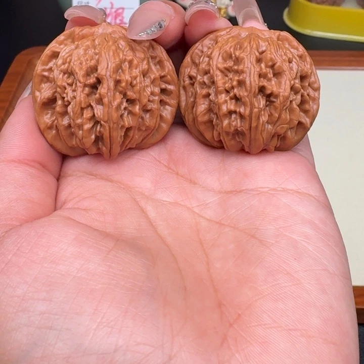 文玩核桃把件全品汉高楼39