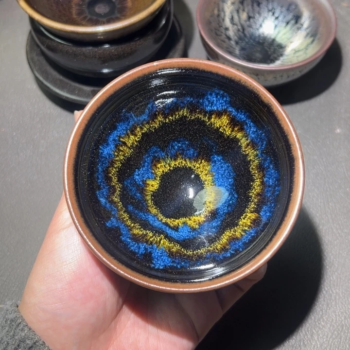 茶盏我在开会你忙什么啊亲一