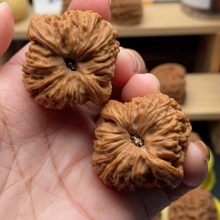 吊坠文玩核桃C*L拉丝酒杯凹底小高炮36尺