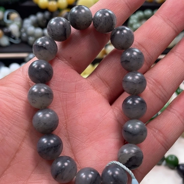 和田玉未镶嵌手串