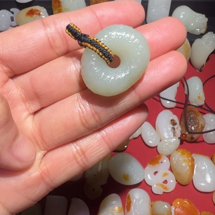 和田玉挂件未镶嵌哈*～