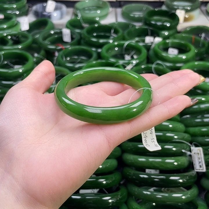 未镶嵌手镯和田玉（碧玉）