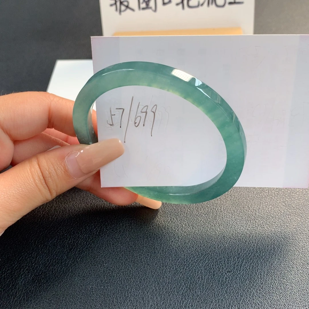 翡翠未镶嵌手镯天然翡翠