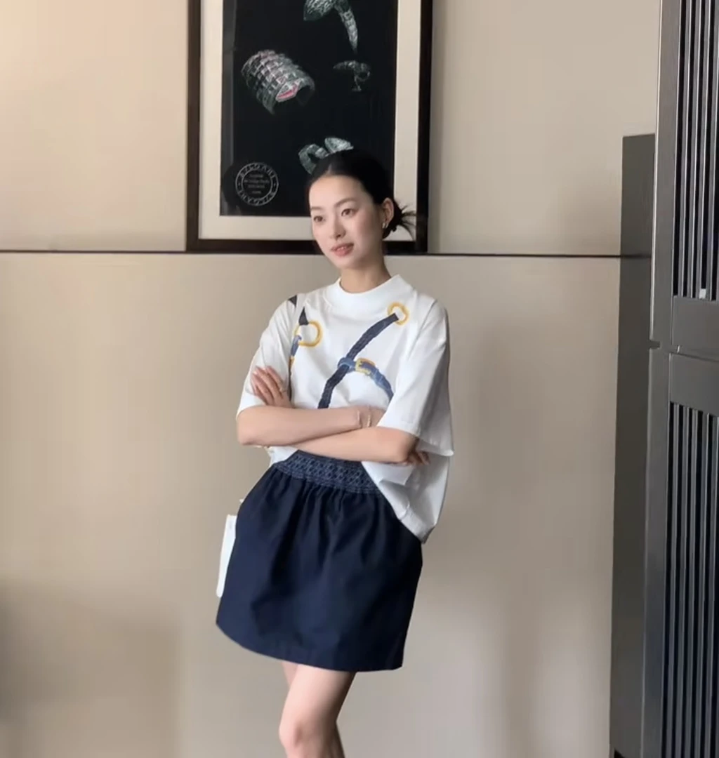 养马人小众T恤 半裙