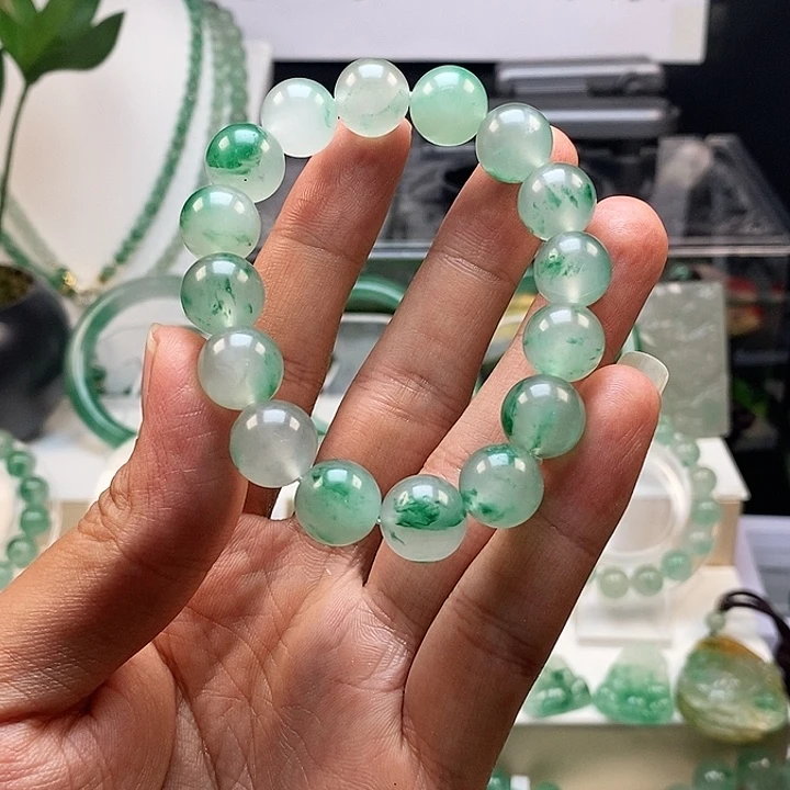 石英质玉手串未镶嵌大*卷