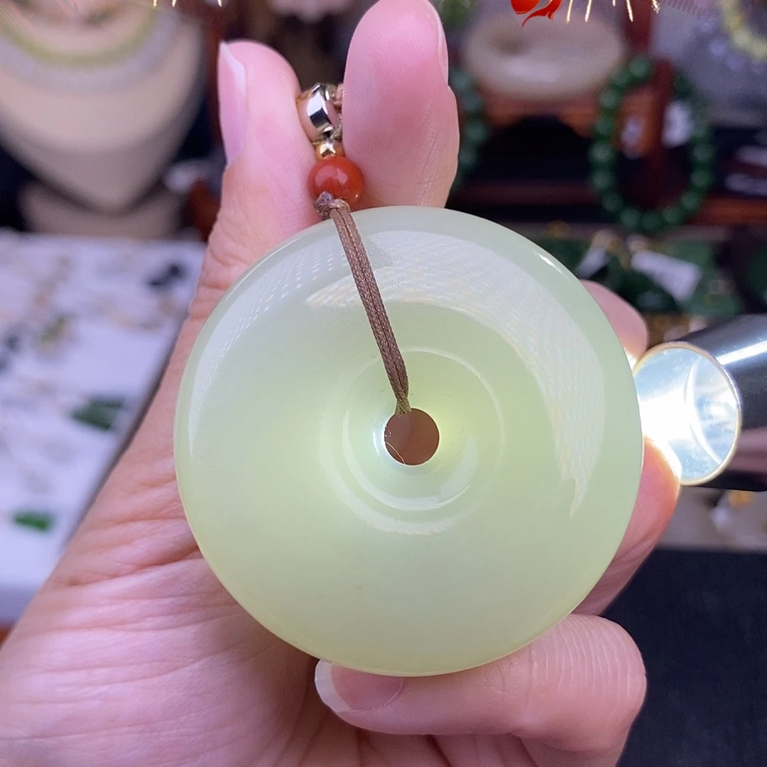 和田玉清货价晴水脂膏级大平安扣未镶嵌