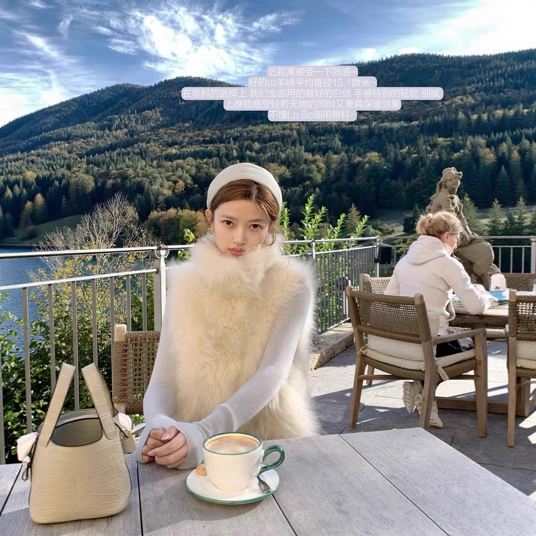 氛围感立体挺括落肩高级感不挑身高百搭棉服马甲环保毛毛马甲短款