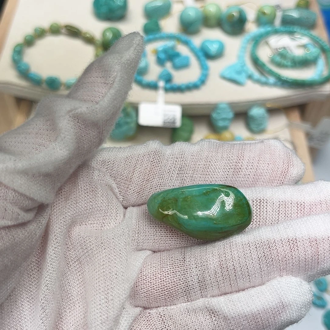 喂***糖绿松石未镶嵌珠宝半成品