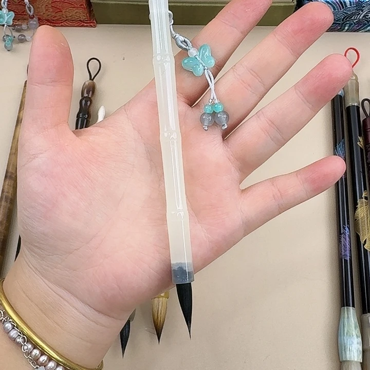 高货孤品一只袖玉竹节小楷