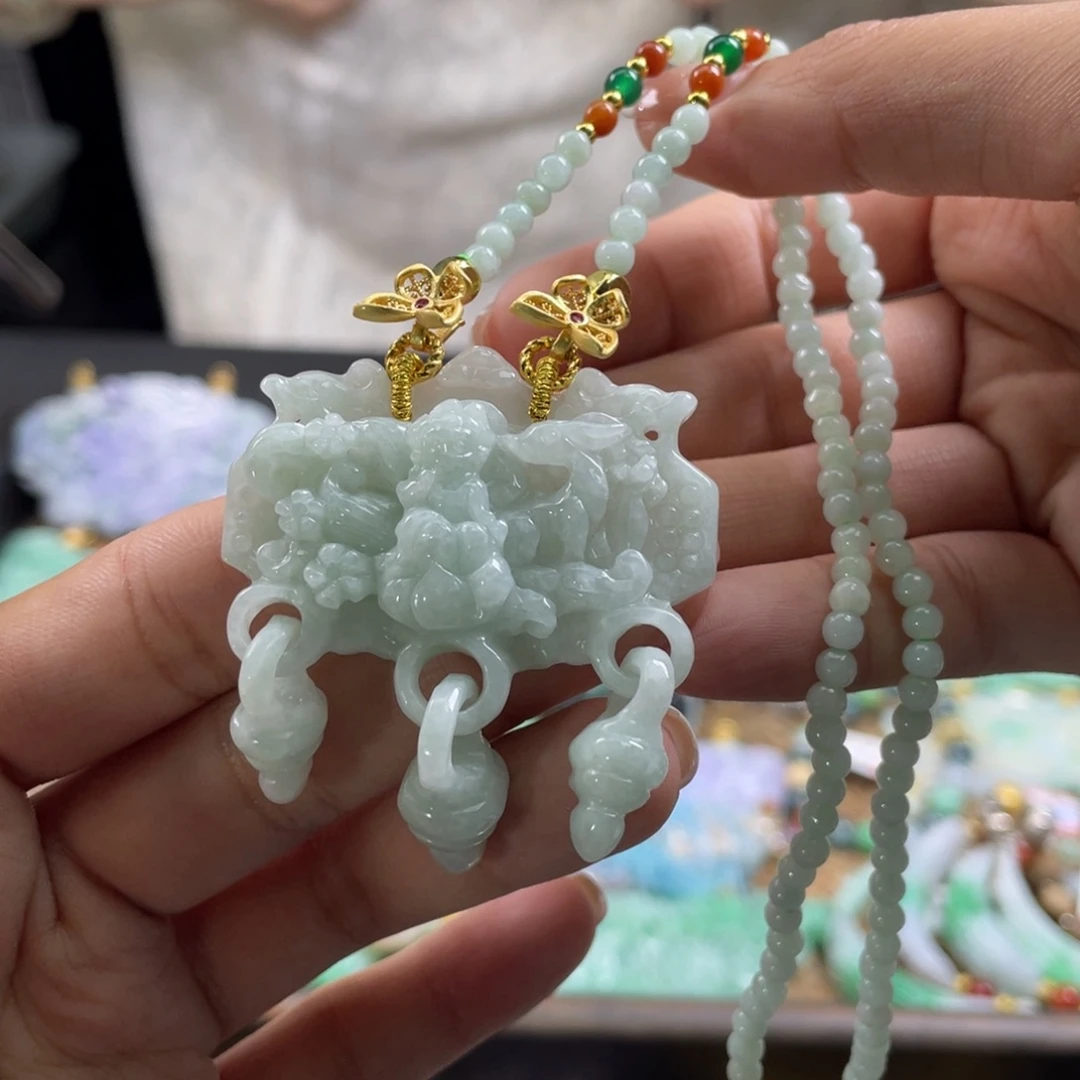 翡翠未镶嵌颈饰代编织