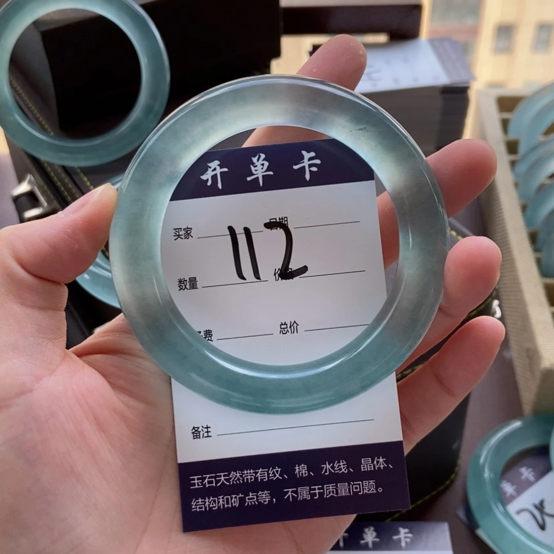 呐***呐一物一拍 专拍链接