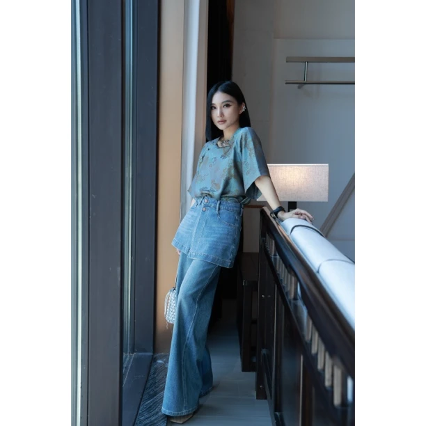 【妙妙精选】HUANGNAJI两件套气质时尚蓝色小众设计感牛仔裤E328