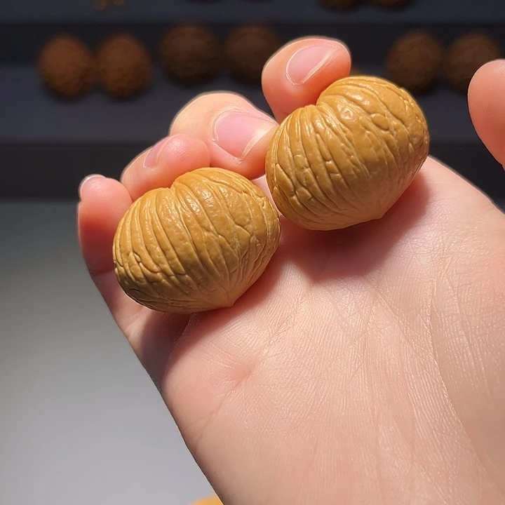 把件文玩核桃大屁桃527