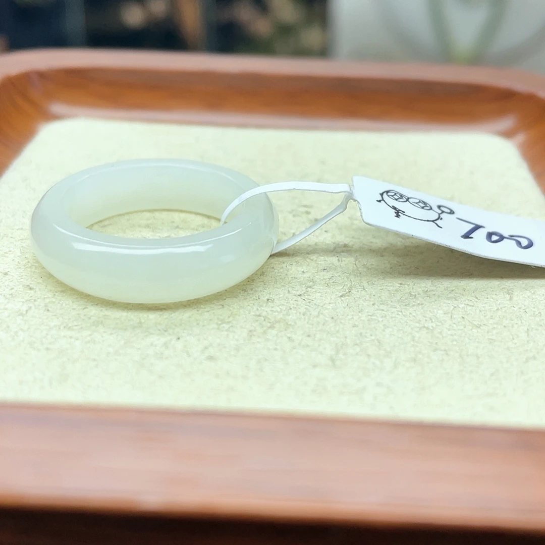和田玉戒指未镶嵌白玉泥鳅背22号