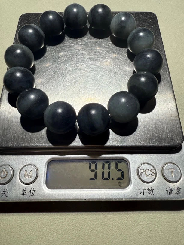 新疆和田玉青花手串