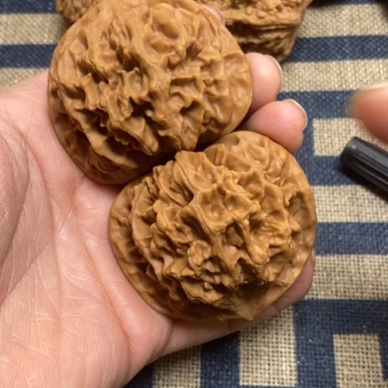 吊坠文玩核桃龙鳞纹51