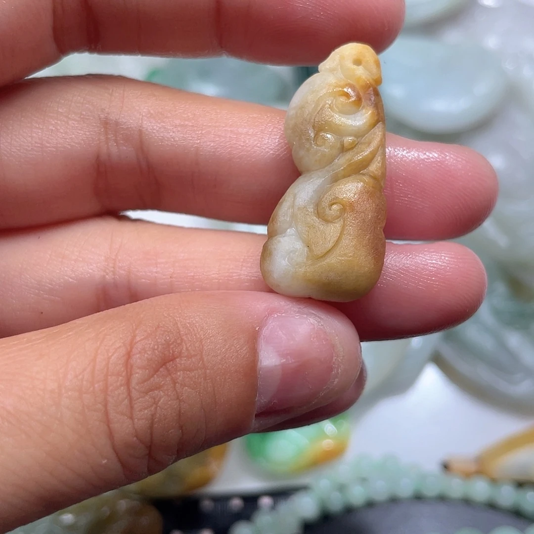 定制翡翠未镶嵌是