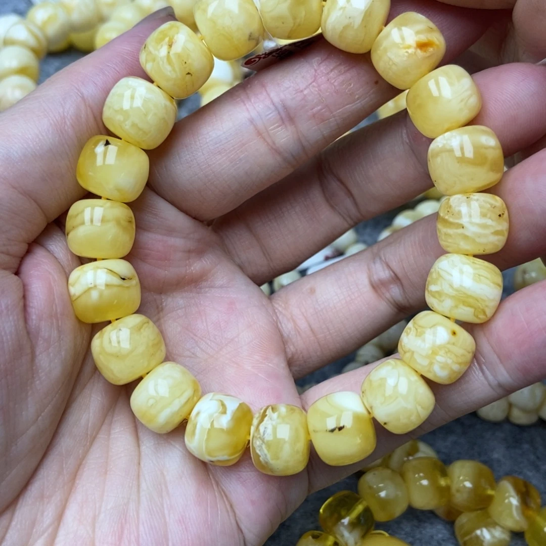 琥珀未镶嵌珠宝奇石42