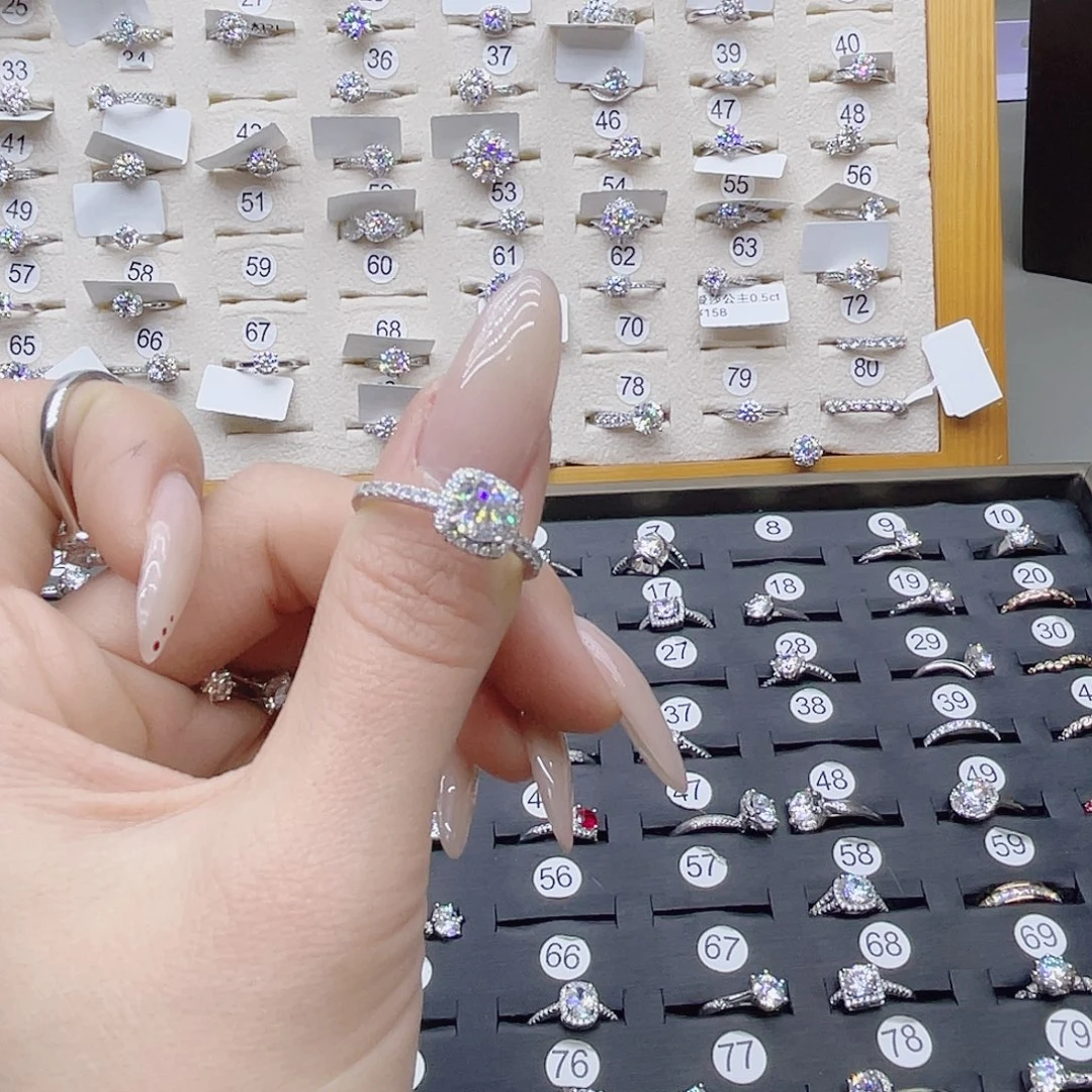 莫桑石非金属微镶方糖50分12圈口