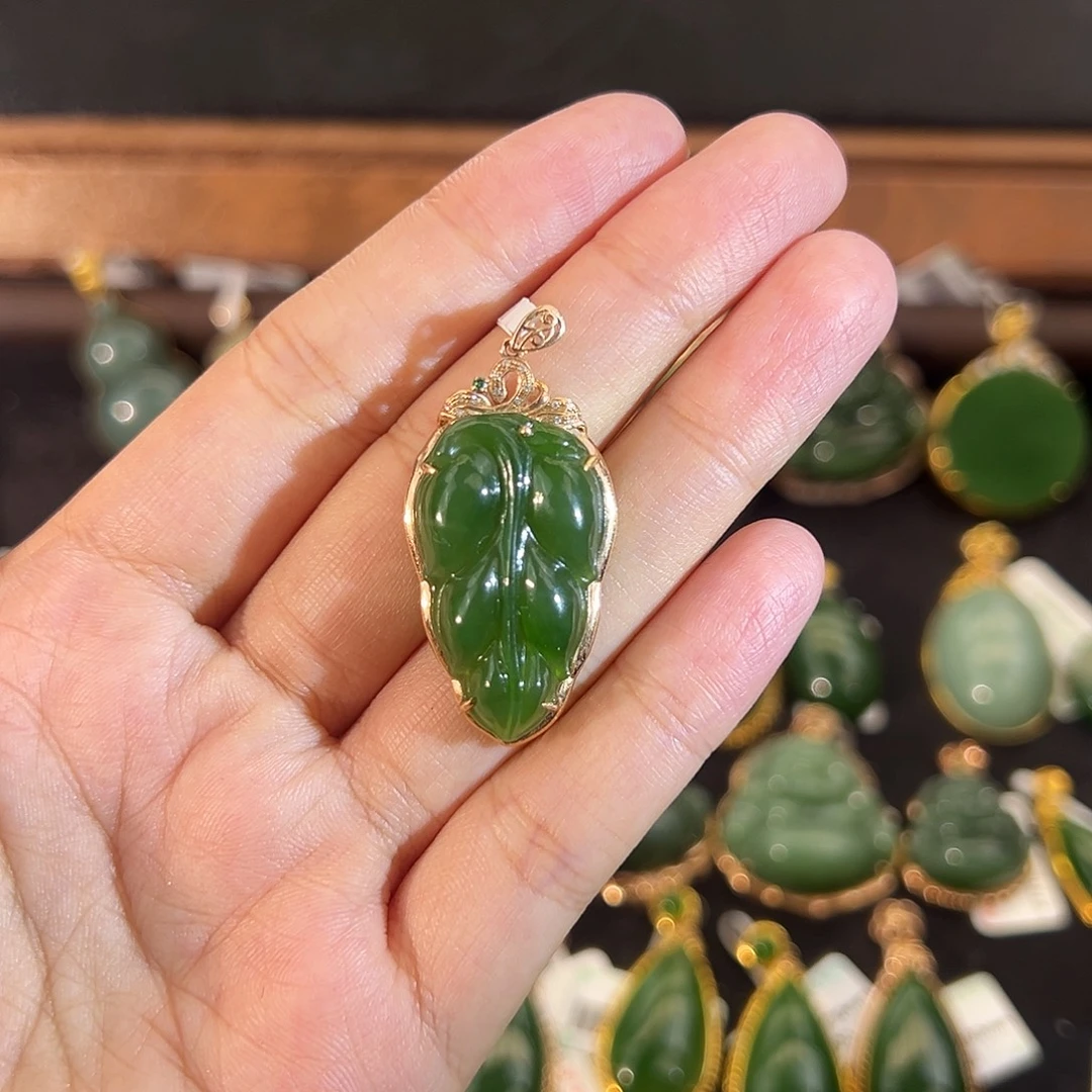 和田玉（碧玉）18K金镶嵌吊坠(不含链)