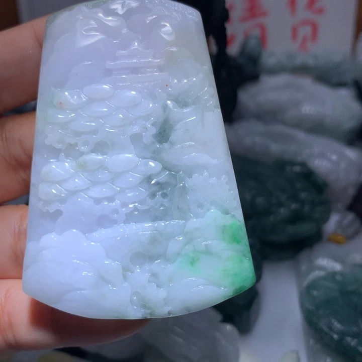 翡翠未镶嵌颈饰保真天然A货翡翠